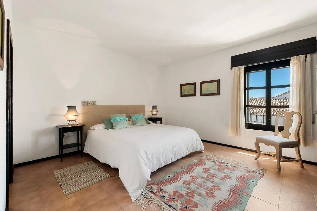 Opq 229 Puerto Banus Apartment Marbella